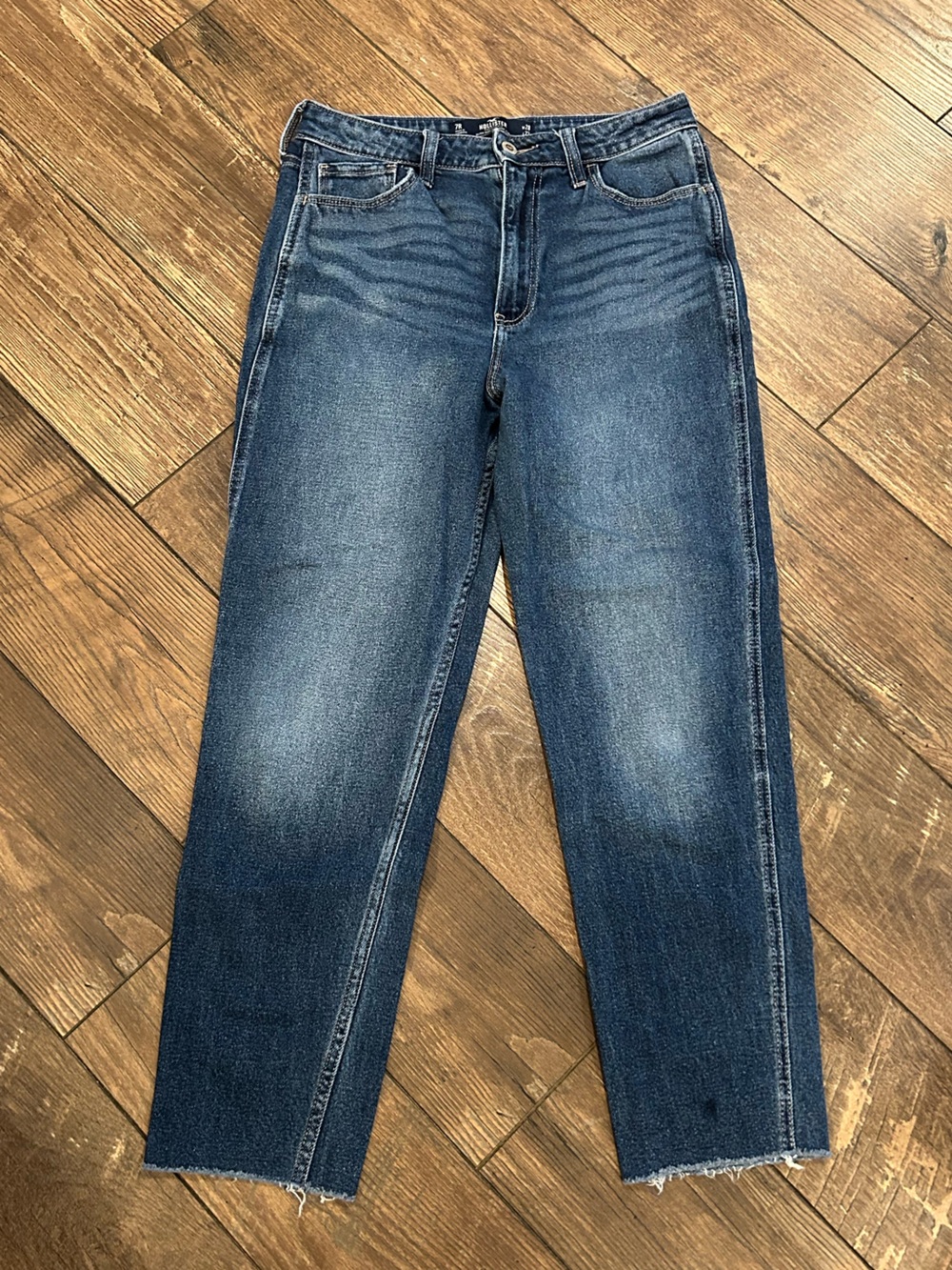 Hollister Ultra High-Rise Mom Jean Vintage Stretch - 28W/27L